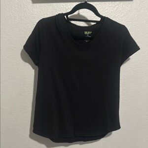 The Gap Black T-Shirt
